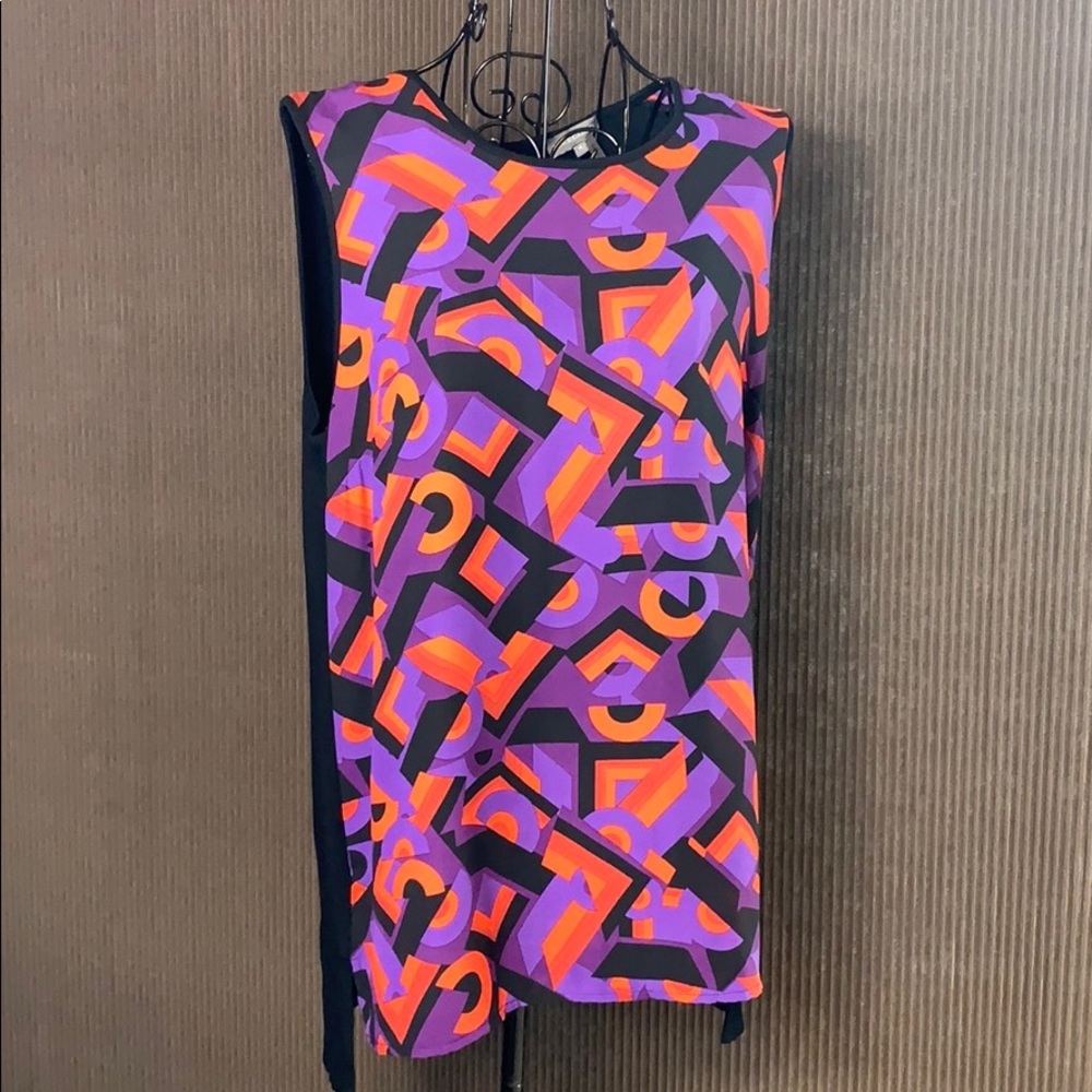 Vince Camuto tunic style sleeveless top
